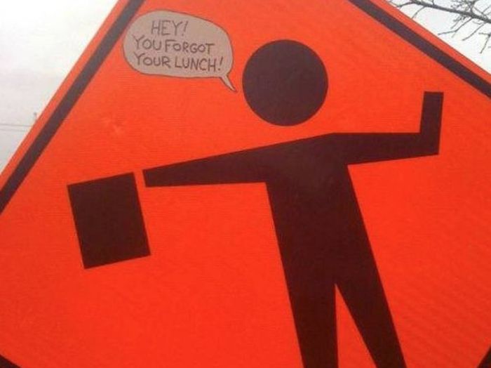 Messing With Signs (22 pics)