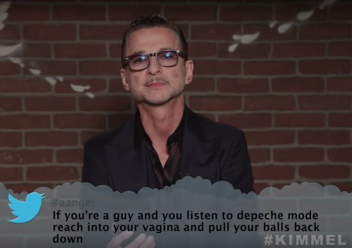 Tweets Being Read By Musicians (24 pics)