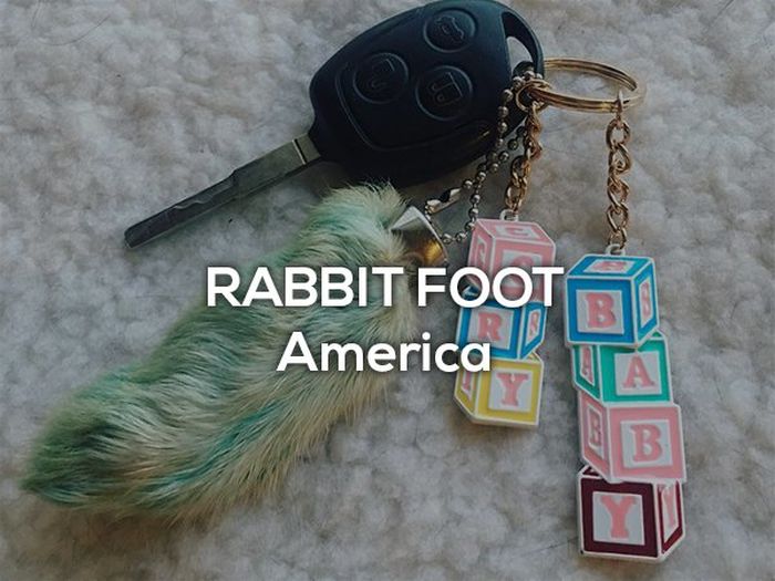 Lucky Charms From Around The World (16 pics)