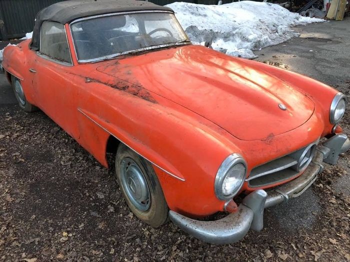 This Mercedes-Benz Was Forgotten For 40 Years (6 pics)