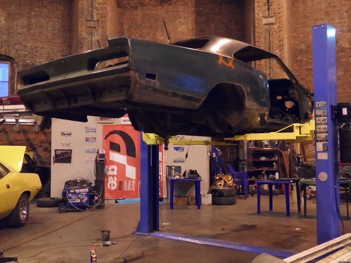 Recover Dodge Coronet 1969 Super Bee (22 pics)