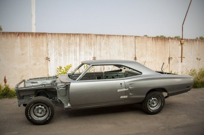 Recover Dodge Coronet 1969 Super Bee (22 pics)