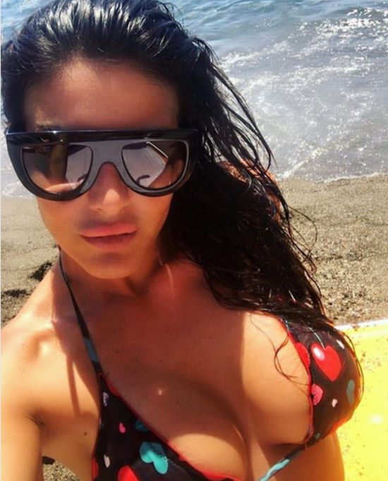 Italian Pesenter Barbara Francesca Ovieni Is The Reason More People Watch Sport TV  (25 pics)