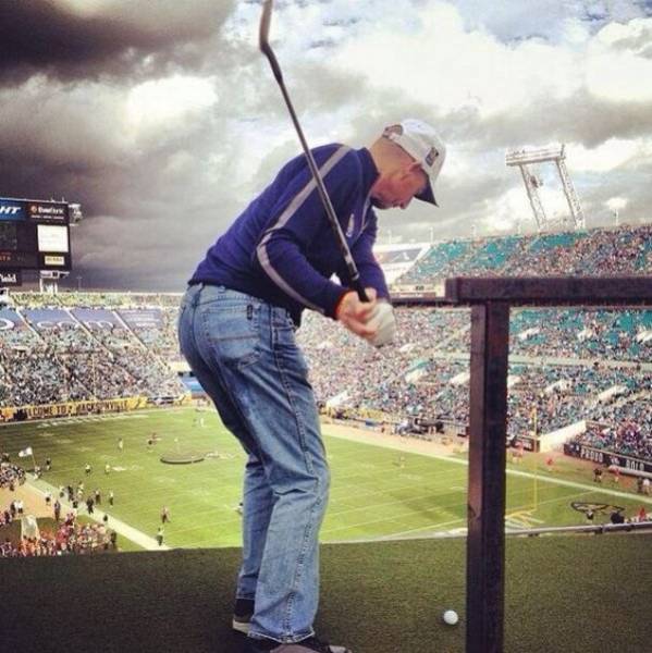 Funny And Interesting Pictures About Playing Golf (44 pics)