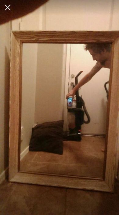 How People Sell Mirrors (18 pics)