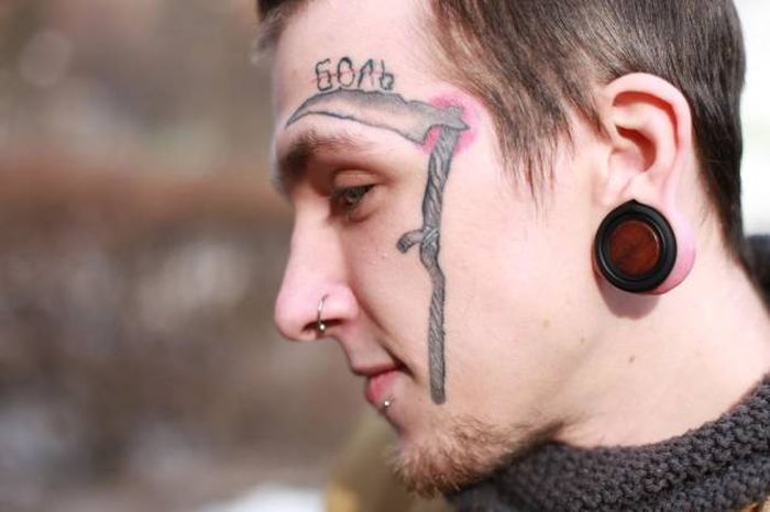 Body Mods And Tattoos (35 pics)