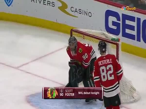 Emergency Goalie Steals The Show In Chicago