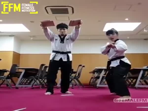 Girls Showing Their Fighting Skills