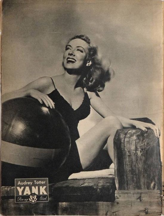 Vintage Pin Up Girls Inspired The US Army During World War II (19 pics)