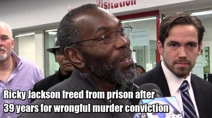 How Innocent Men Look Like When They Finally Get Released From Prison (14 pics)