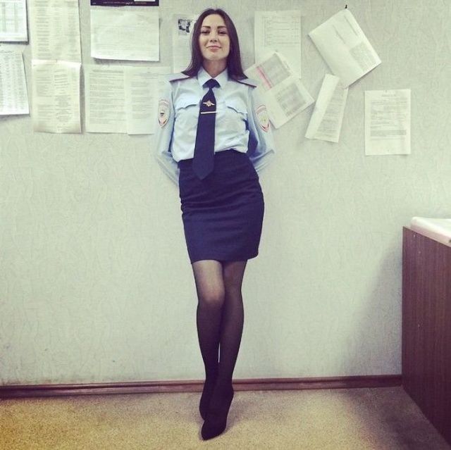 Cute Russian Police Girls (25 pics)