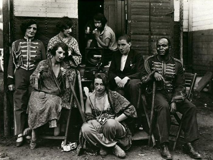 Terrible circus (18 pics)