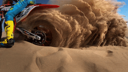 Awesome GoPro Moments (16 gifs)