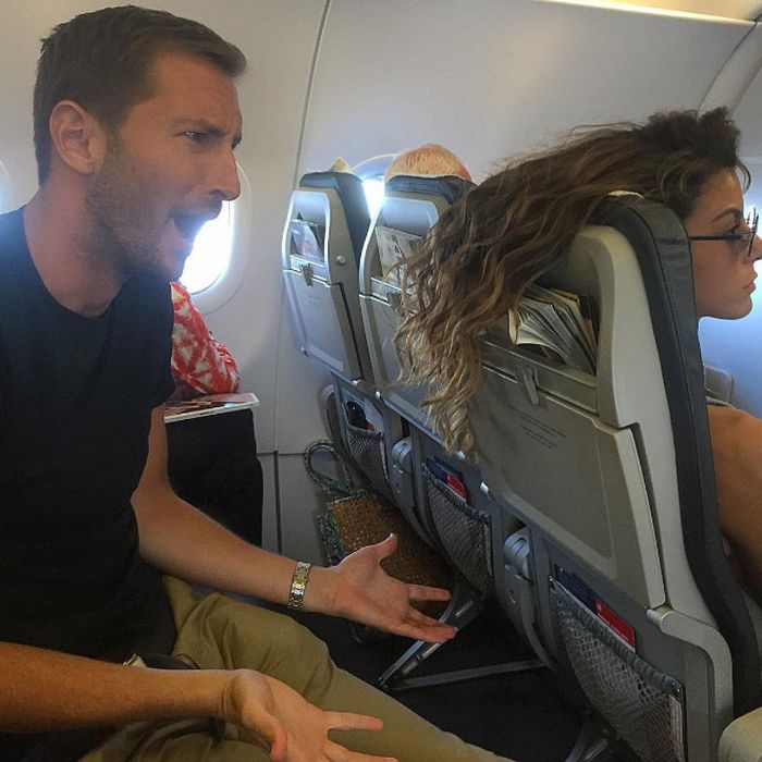 These Airline Passengers Are Your Nightmare (18 pics)