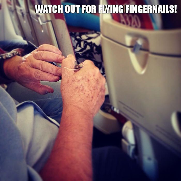These Airline Passengers Are Your Nightmare (18 pics)