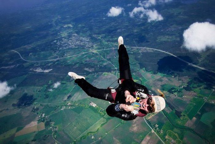 Funny Skydivers (49 pics)