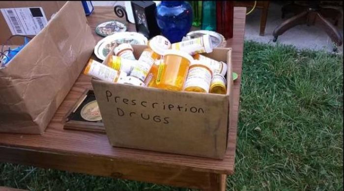 Strange Stuff From Thrift Shops (52 pics)