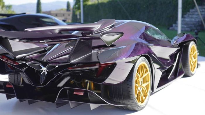 Very Expensive Cars (20 pics)
