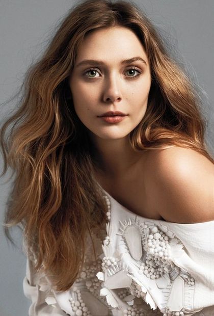 Elizabeth Olsen Is The Third And Youngest Olsen Sisters (20 pics)