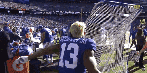 People Lose Against Objects (13 gifs)