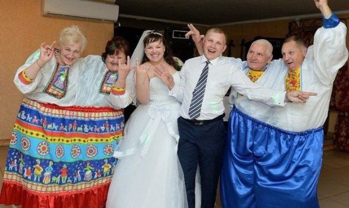 Russian Weddings Are Different (37 pics)