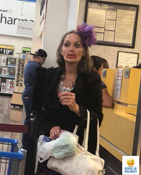 People Of Walmart (28 pics)