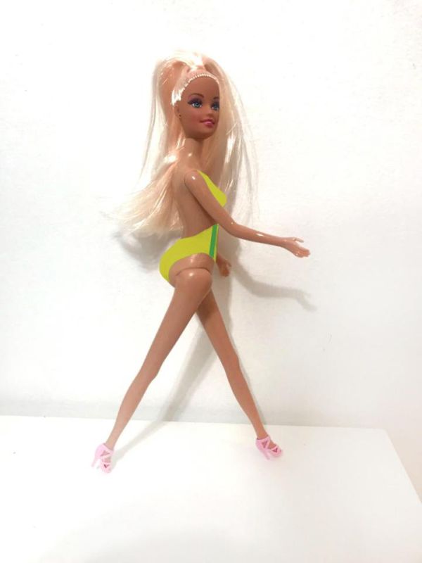 Miss BumBum Barbie with Authentic Brazilian Curves (3 pics)