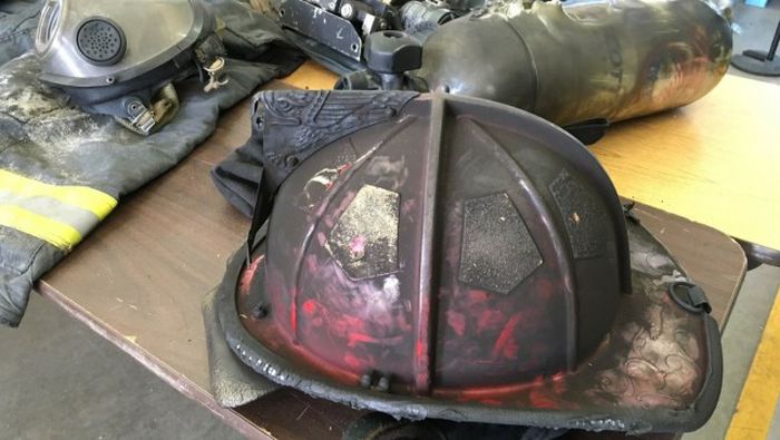 It's Dangerous To Be A Firefighter (13 pics)