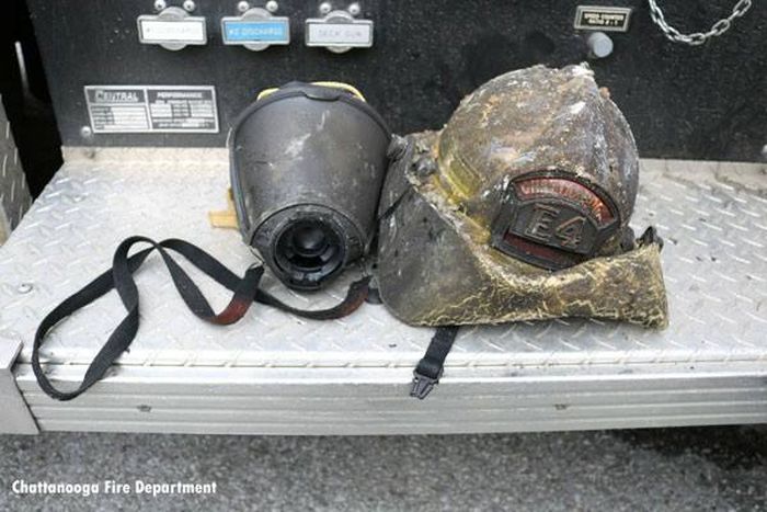 It's Dangerous To Be A Firefighter (13 pics)