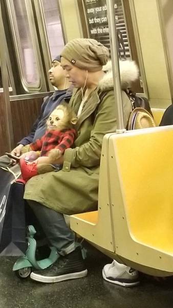 Seen In Subway (33 pics)