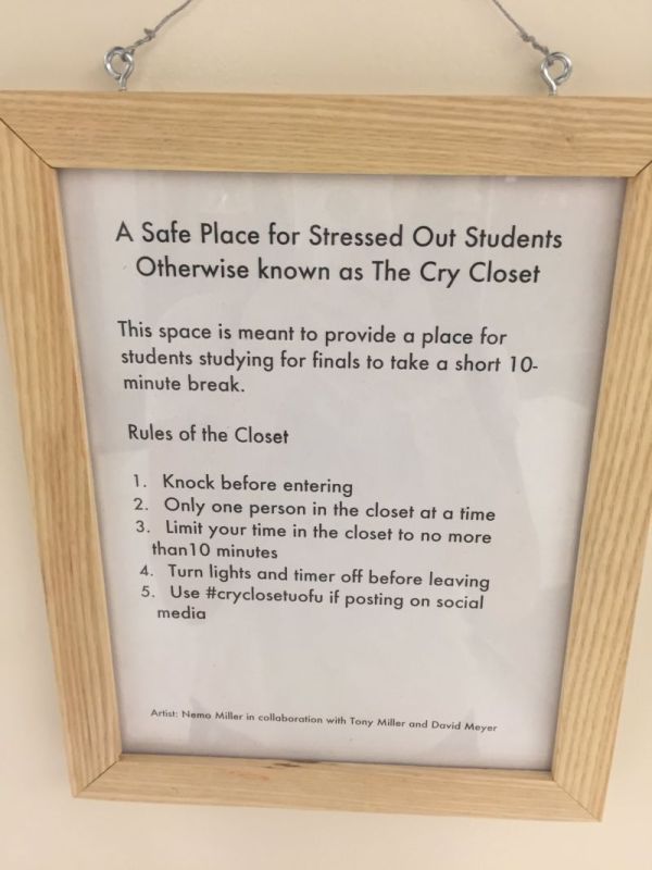 A Safe Place For Stressed Out Students (4 pics)