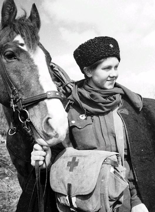Soviet Girls in WWII (38 pics)