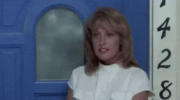 The Best Movie Jump Scares (16 gifs)