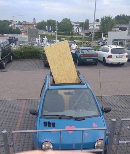 They Really Tried To Fit It In (27 pics)