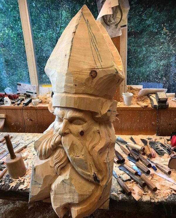 Awesome Wood Statue (9 pics)