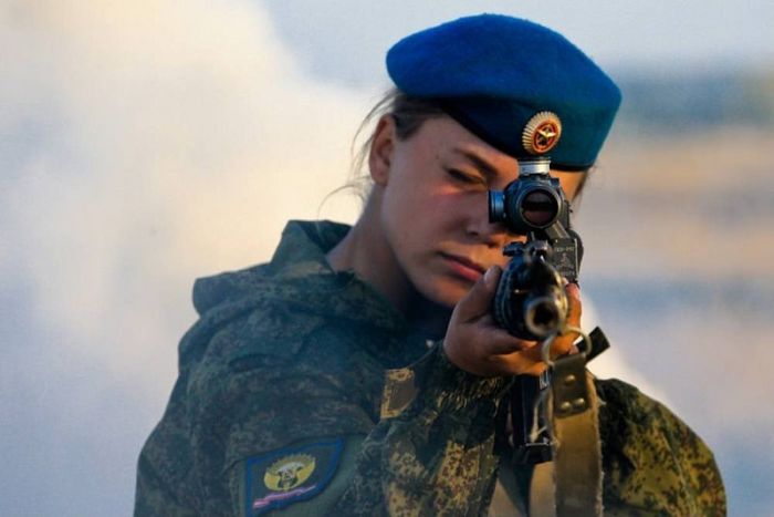 Russian Military Girls (38 pics)