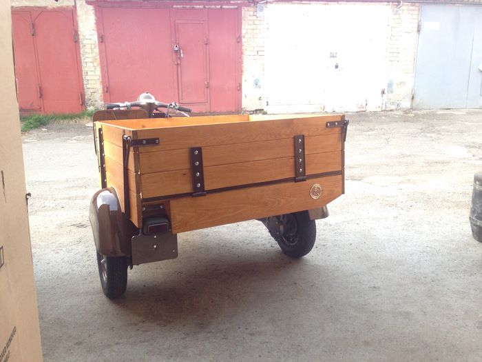 Reconstruction Of A Strange Vehicle (21 pics)