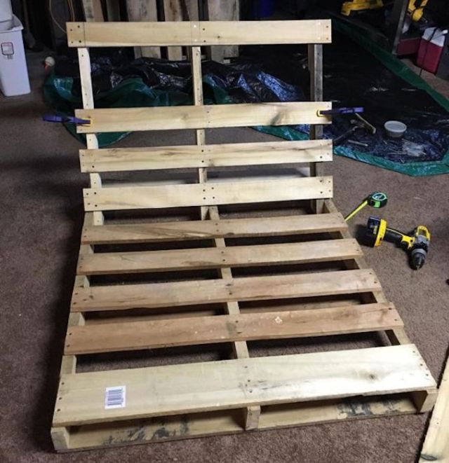 Made Out Of Pallets (7 pics)