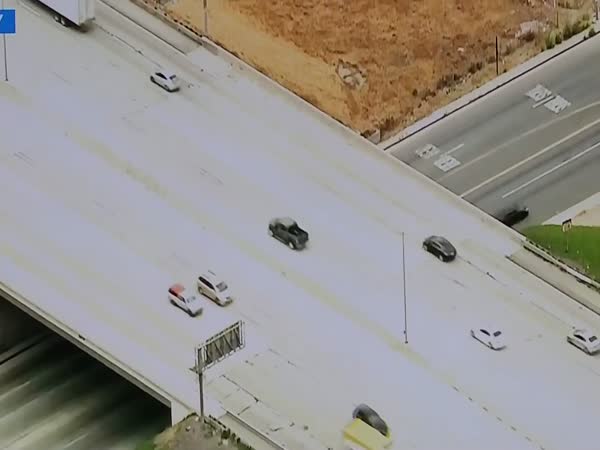 KTLA Started Following The Wrong Car In A Pursuit