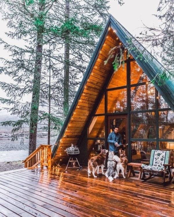 Very Cozy Places To Live (26 pics)