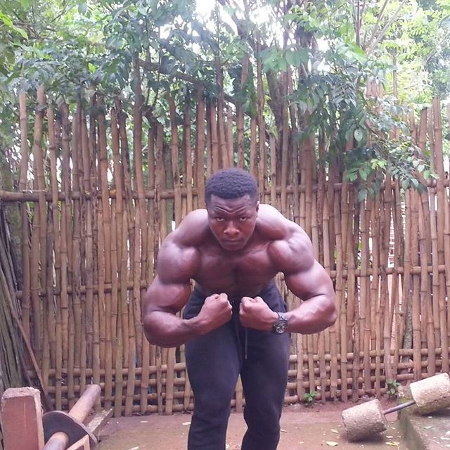 Homemade Gym In Africa (16 pics)