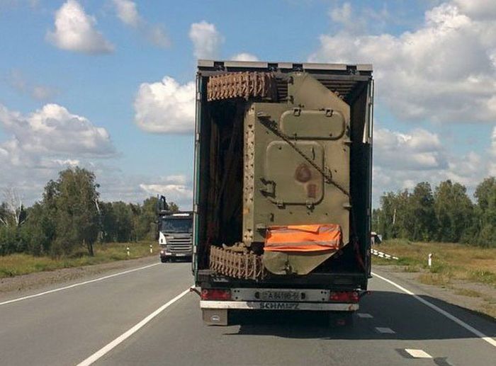 Moving Things (30 pics)