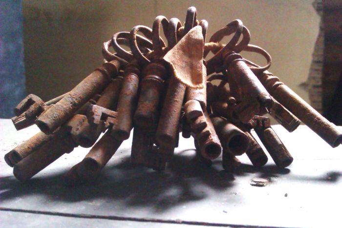 This Chest Was Found In A Castle’s Attic (28 pics)