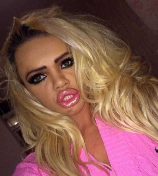 These Lips... (24 pics)