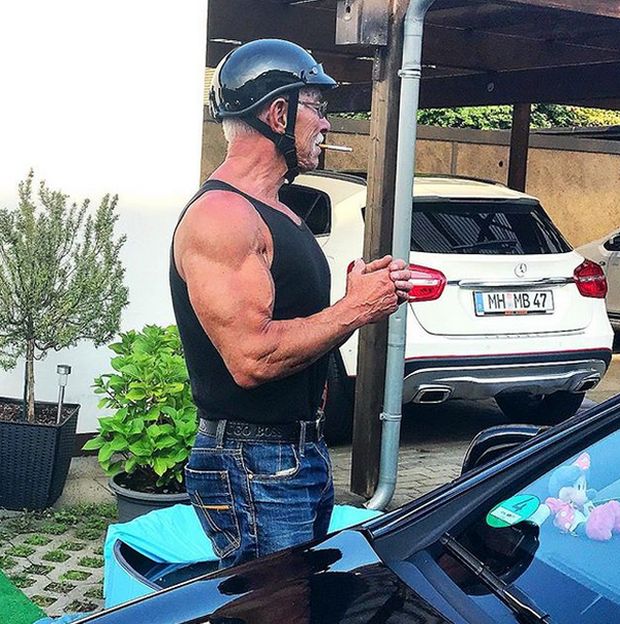 74 Year Old Heinz-Werner Bongard Is A Strong Man (12 pics)