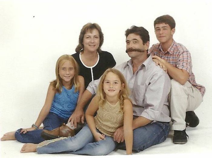 Awkward Family Photos (22 pics)