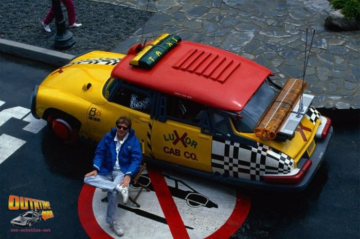 Great Photos For All Back to the Future Fans (46 pics)