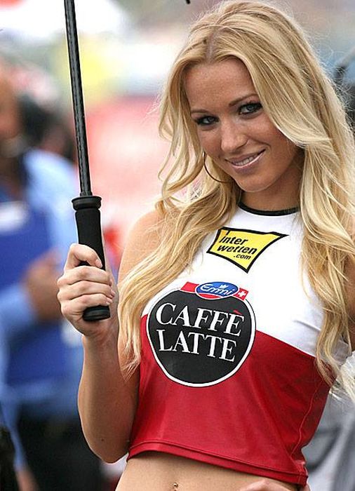 Grid Girls (34 pics)