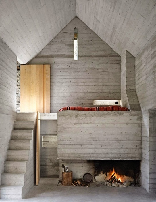 This House Looks Like A Hut, But Let's Take A Look inside (6 pics)