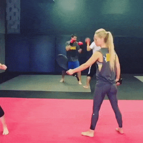 Hollywood Stars Training For Roles In Action Movies (19 gifs)
